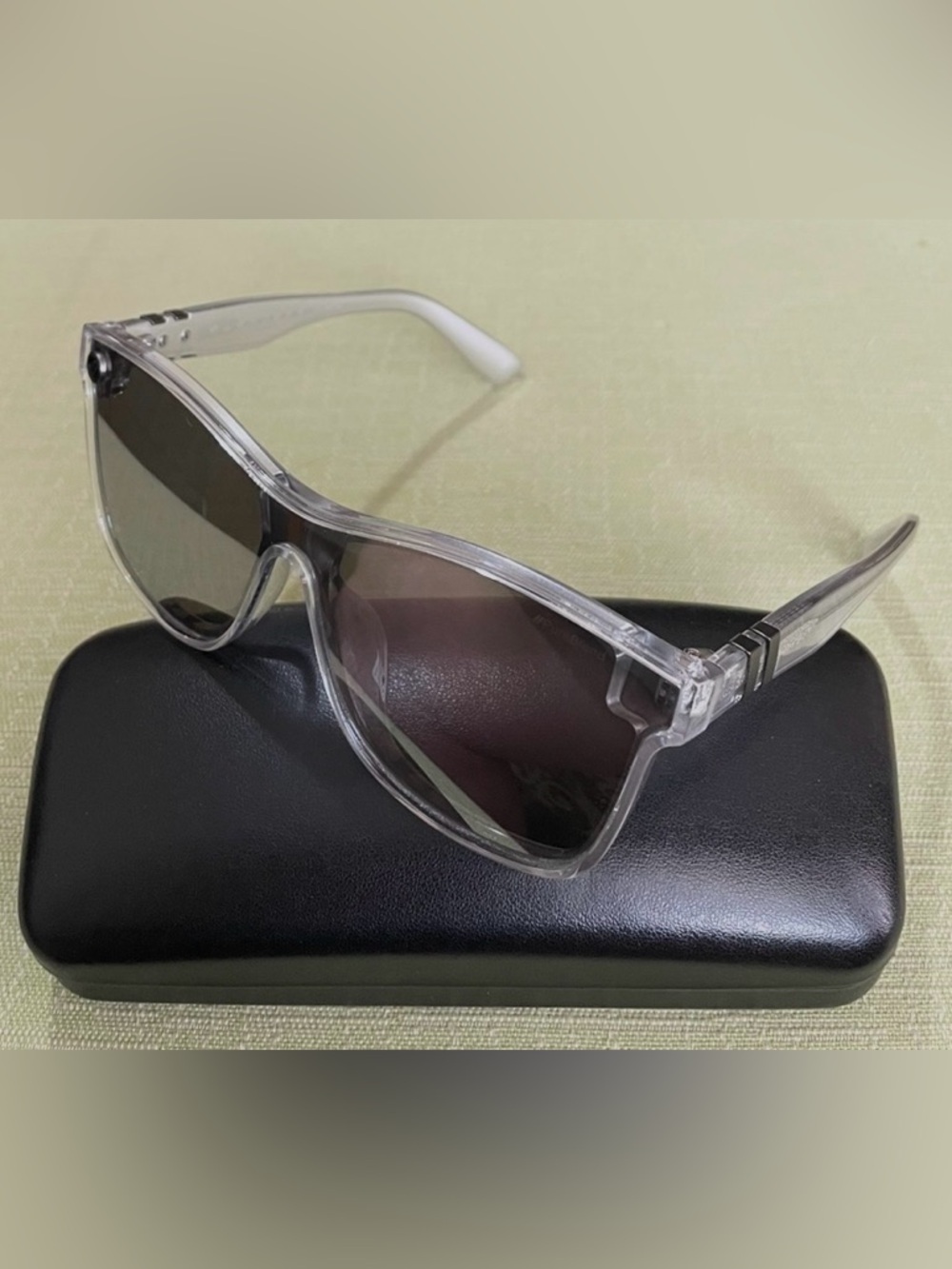 Blenders Millenia DX Silver Strike II Polarized Men's Women's Sunglasses & Case